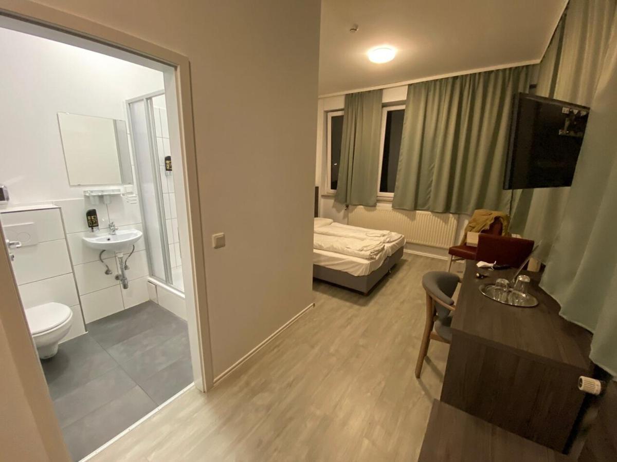 Pionier Hotel Hamburg Wandsbek Bagian luar foto