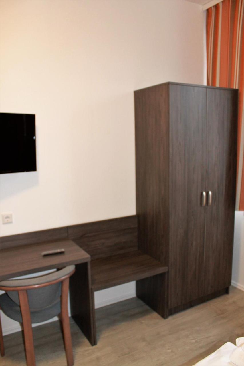 Pionier Hotel Hamburg Wandsbek Bagian luar foto