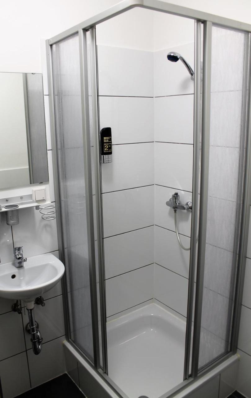 Pionier Hotel Hamburg Wandsbek Bagian luar foto